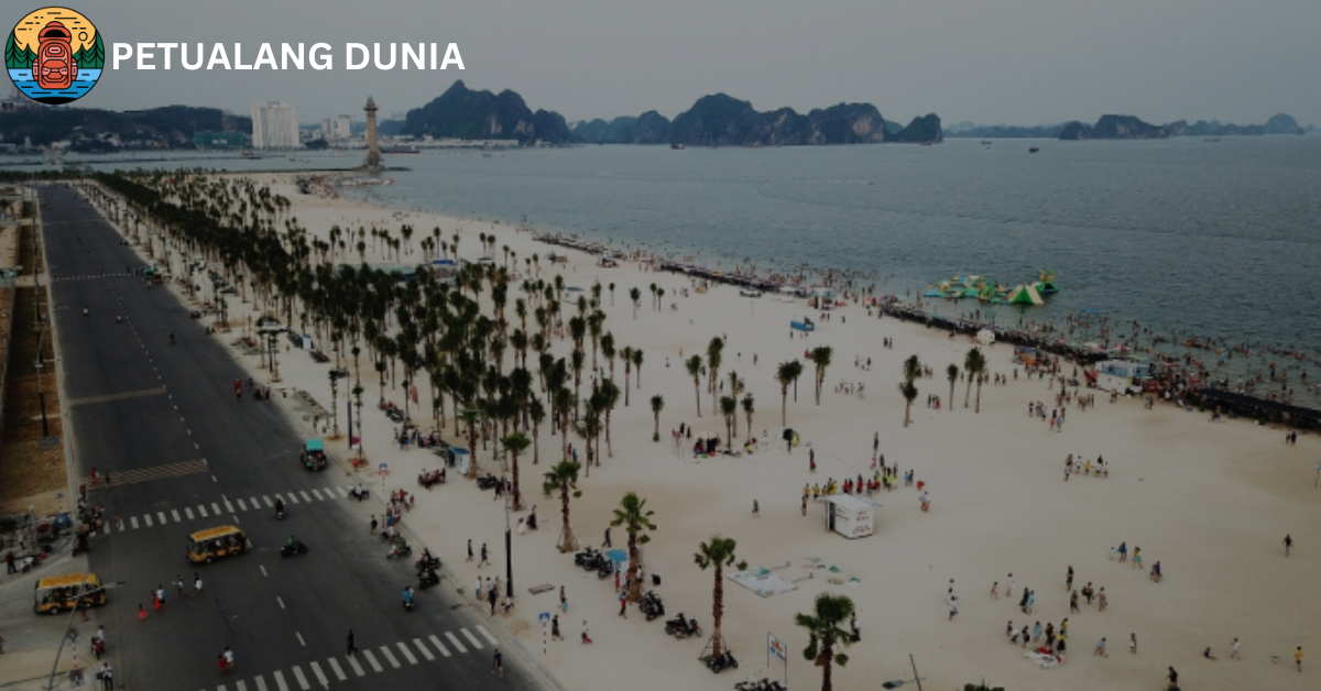 Bãi Cháy Beach - Petualang Dunia