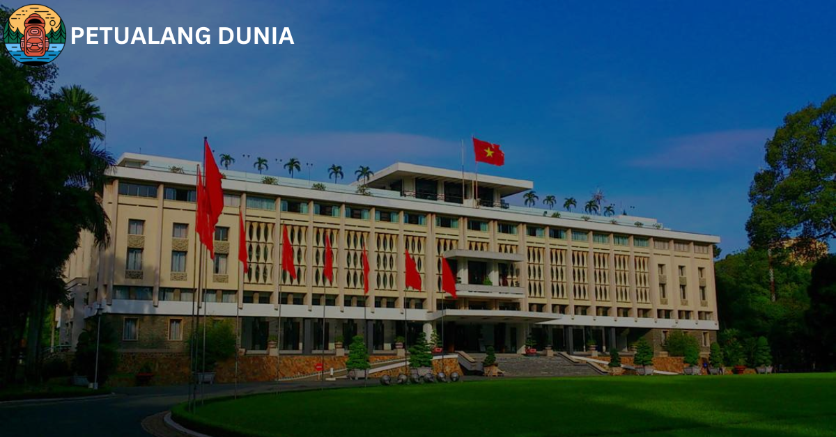 Independent Palace - Petualang Dunia