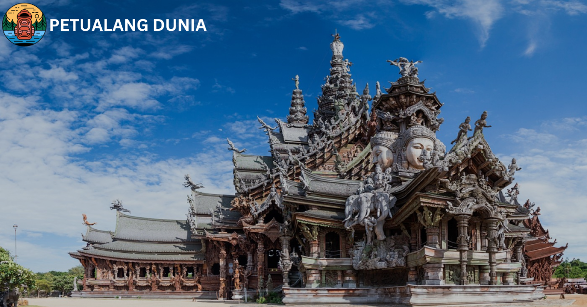 Sanctuary of Truth - Petualang Dunia