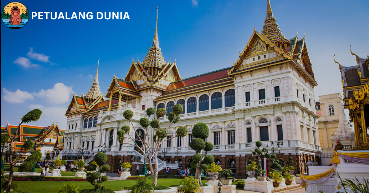 The Grand Palace - Petualang Dunia