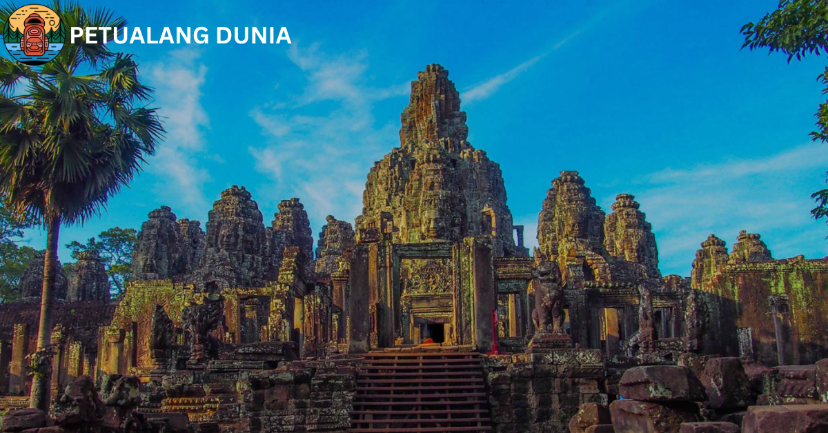 Bayon Temple - Petualang Dunia