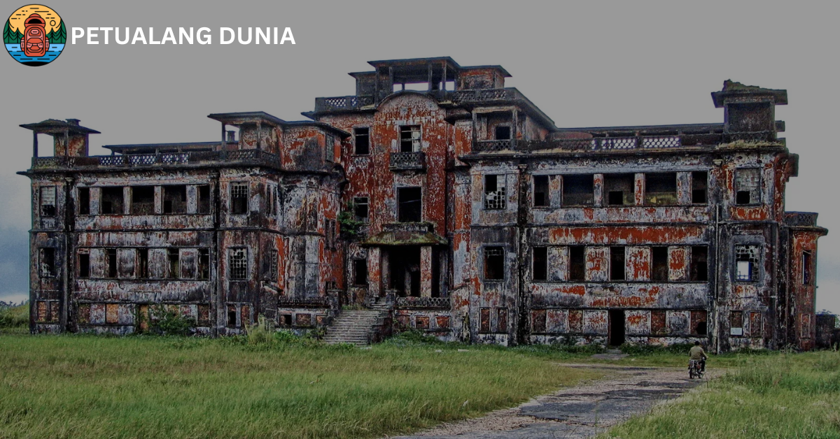 Bokor Hill Sattion - Petualang Dunia