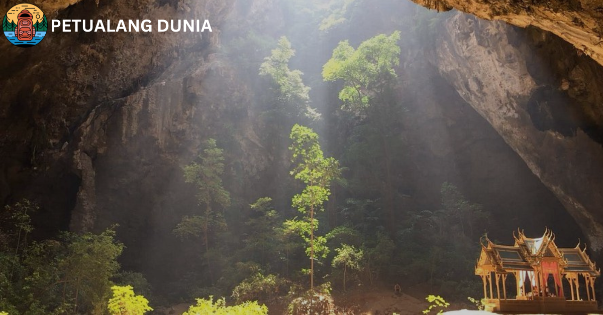 Gua Phraya Nakhon - Petualang Dunia
