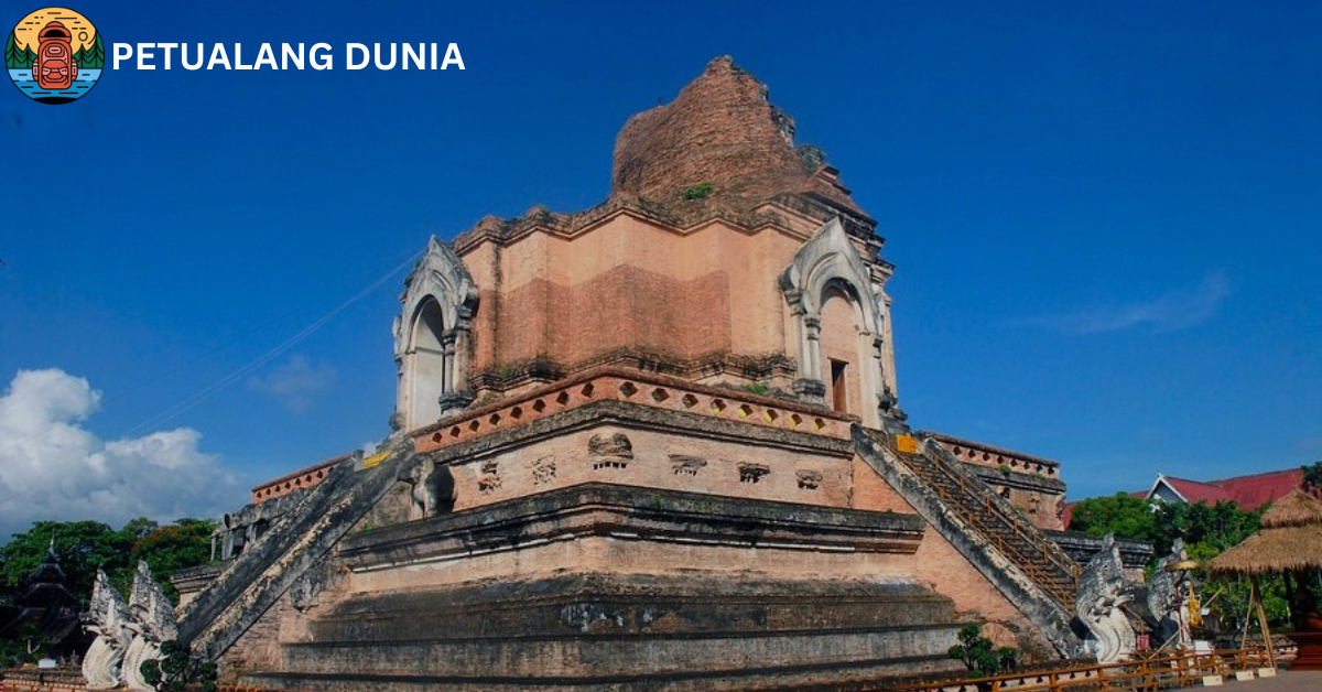 Wat Chedi Luang Varaviharn - Petualang Dunia