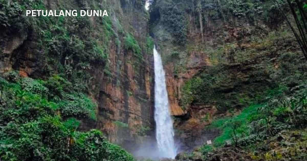Air Terjun Kapas Biru - Petualang Dunia