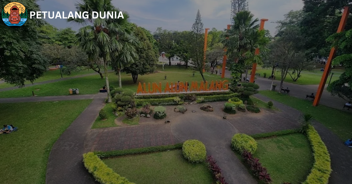 Alun Alun Kota Malang - Petualang Dunia