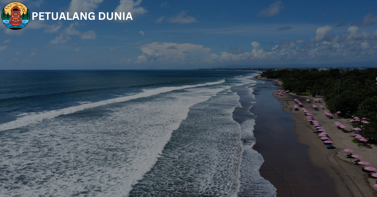 Pantai Seminyak - Petualang Dunia