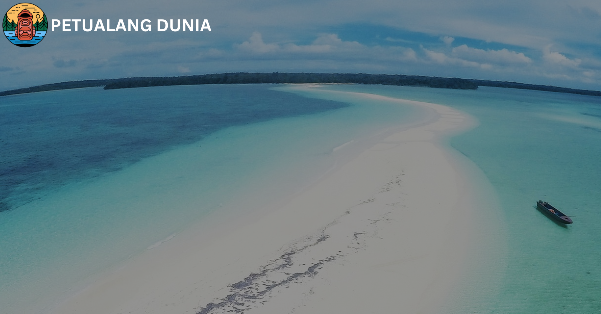 Pantai Ngurfatur - Petualang Dunia