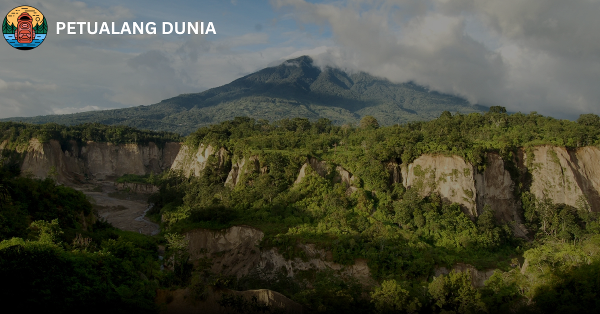 Ngarai Sianok - Petualang Dunia